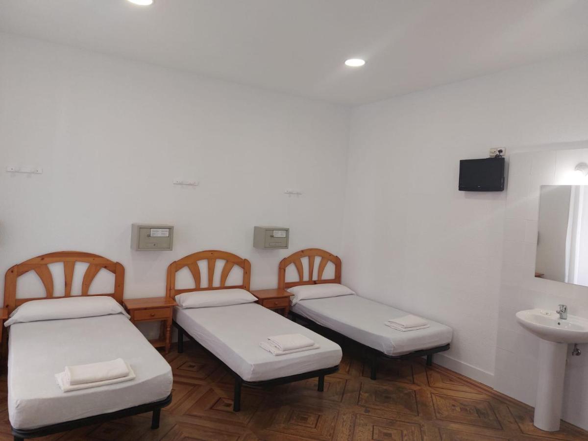 Hostal Miralva Madrid Dış mekan fotoğraf