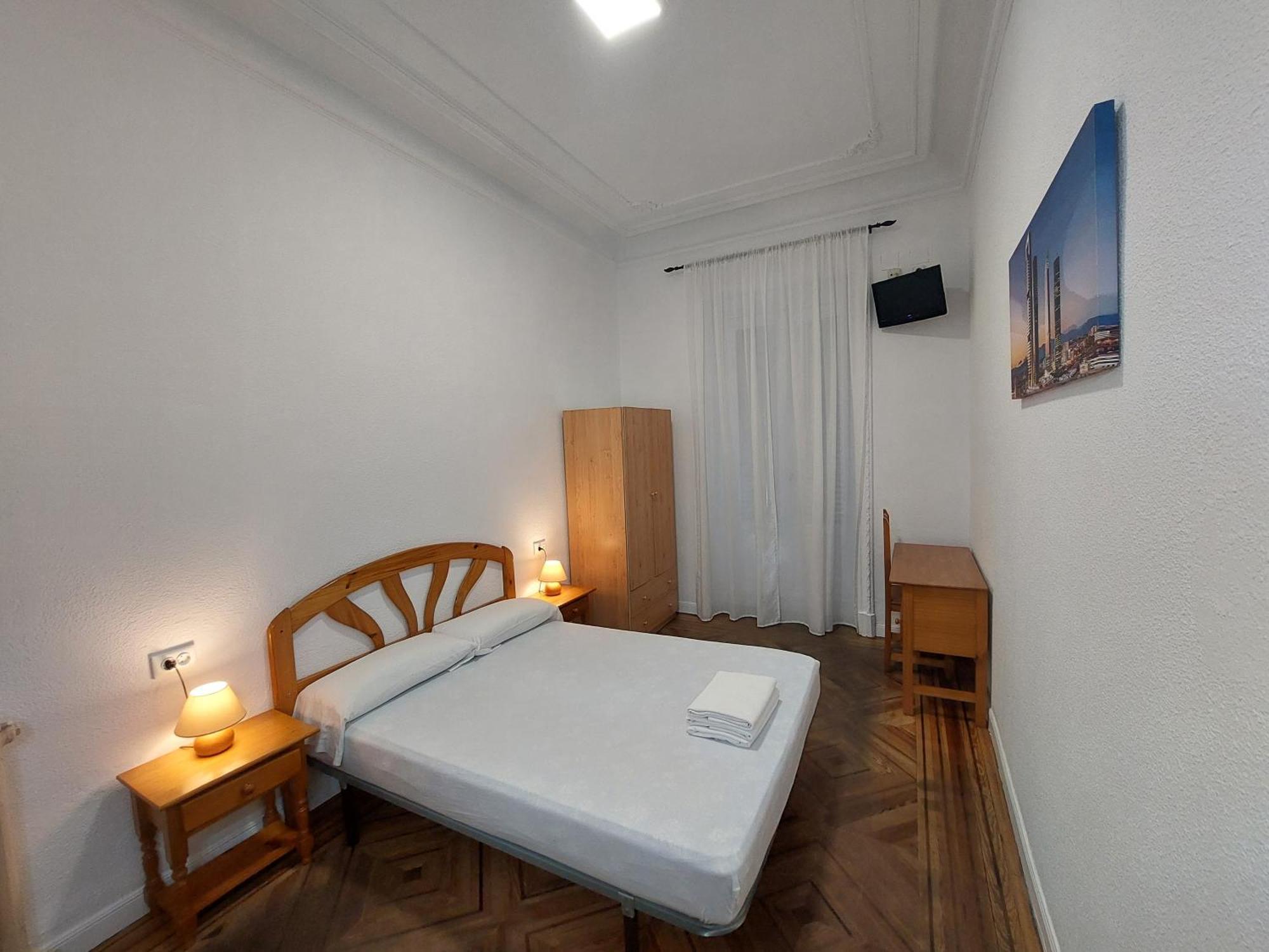 Hostal Miralva Madrid Dış mekan fotoğraf