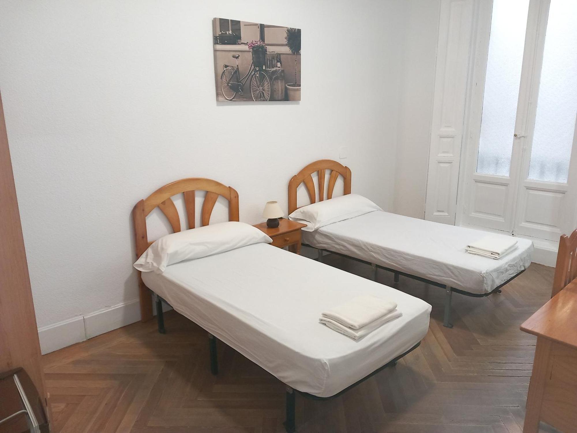 Hostal Miralva Madrid Dış mekan fotoğraf