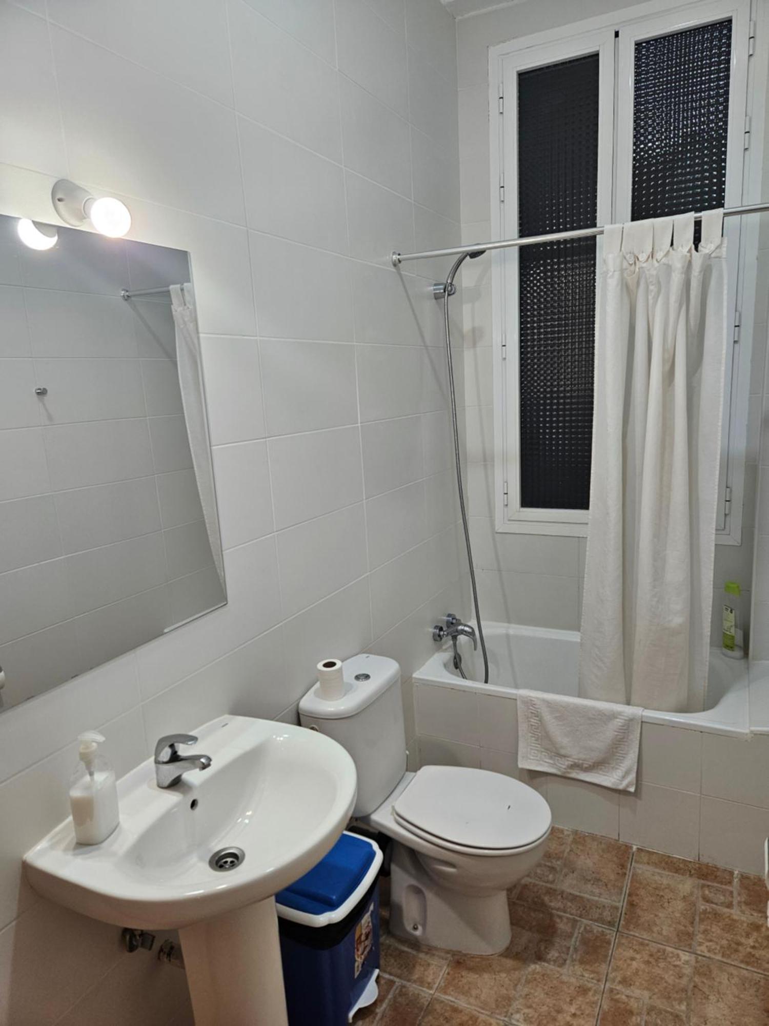 Hostal Miralva Madrid Dış mekan fotoğraf